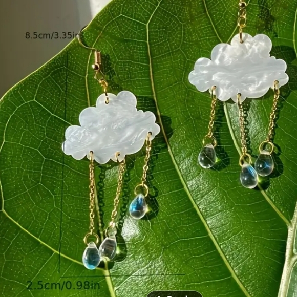 Hot Topic Gold and White Cloud Earrings - Picture 1 of 2